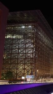 📜 Украинские депутаты хотят предоставить всем мужчинам возможность выезжать за границу