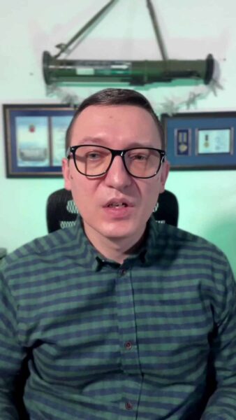 📜 За новим законом "Про військову службу", підставами для звільнення з військової служби, як для контрактників, так і для мобілізованих під час воєнного стану, будуть: жінки в зв'язку з вагітністю, що було раніше